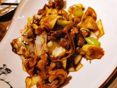 老妈葱爆羊肉-十六中酱肉·烧烤·京菜小馆(五方桥旗舰店)