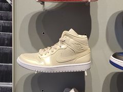 -Air Jordan(世贸天阶店)