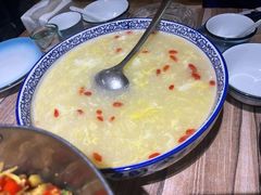 -三湘四水正宗湘菜(君峰路店)