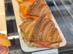 烟熏三文鱼三明治-Money Shops(愚园路店)