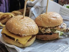 -Ribs & Burgers The Rocks