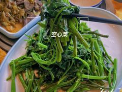 -东方之猪四更烤乳猪(金垦总店)