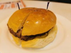 -香港新发烧腊茶餐厅(书城店)