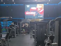 -滨力健身俱乐部