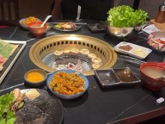 -山川小町·极番烧肉(新地假日广场店)