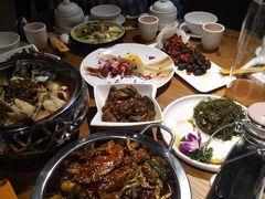 -隔壁老王·家常云南菜(花巷店)