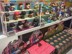 -泡泡玛特POPMART(上海环球港店)