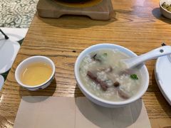 牛肉菌菇粥-潮粥荟·潮汕砂锅粥(朝阳大悦城店)