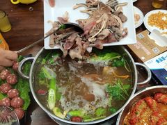 -乡土黄·鲜牛肉火锅·小龙虾(兴业街店)