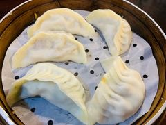 全家福蒸饺-大龙汤包