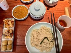-裕兴记•蟹黄面馆(人民广场店)