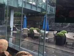 面包甜点陈列柜-外滩悦榕庄·海怡西餐厅