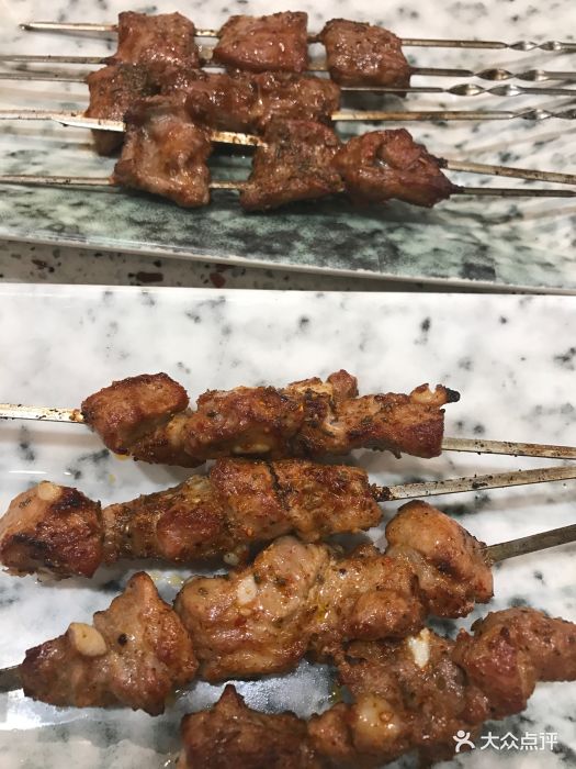 小国凤爪烧烤(南京路店)-烤排骨串图片-锦州美食-大众点评网