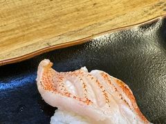 -元祖ぶっち切り寿司 魚心(三宫店)