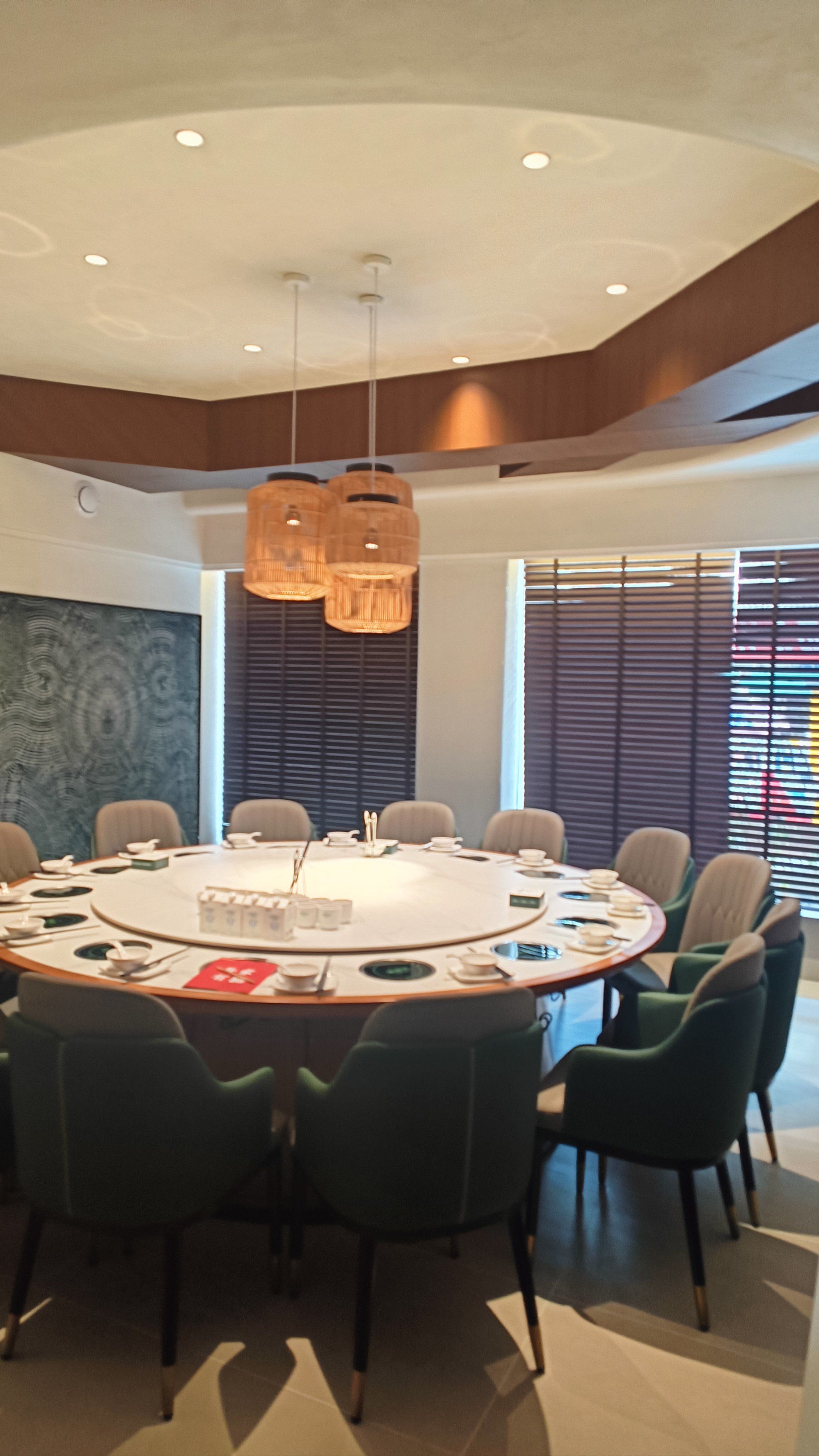 今天的包厢很壮观,空间特别大,体验感很好