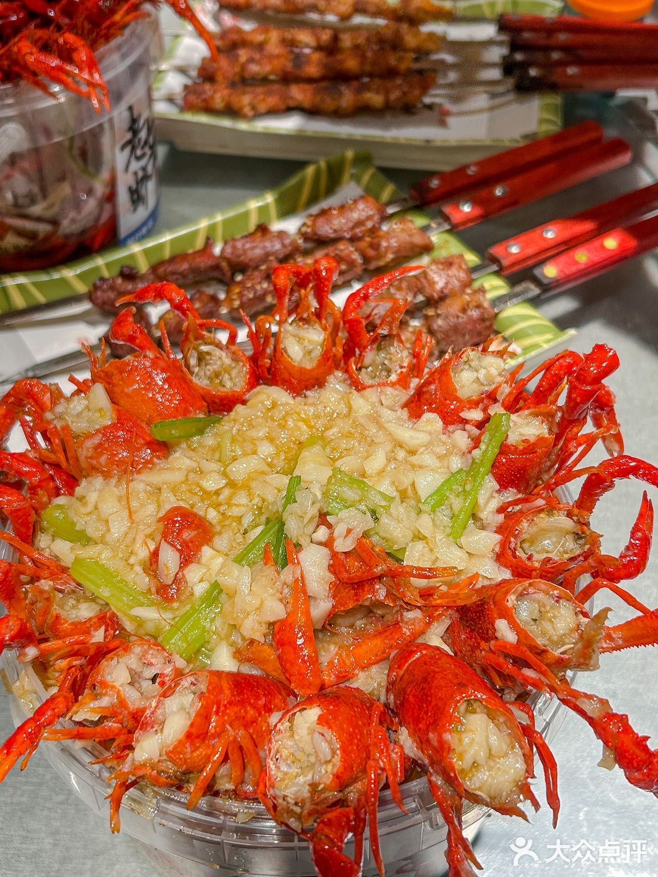龙年第一顿烧烤龙虾吃到停不下来！！