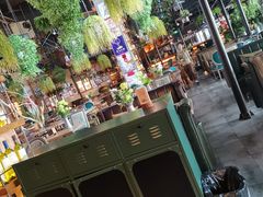 -临界音乐酒馆·小龙虾·江湖菜(华熙LIVE·鱼洞店)