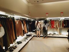 -ZARA(万达广场二七店)