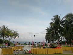 -亚龙湾喜来登·美景台大堂吧
