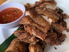 -大树下海鲜饭店