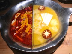 红颜花胶鸡锅-湊湊火锅·茶憩(杭州湖滨银泰in77店)
