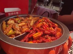 -多嘴超级肉蟹煲(中街恒隆故宫店)