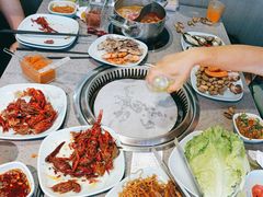 -金滏山烤肉·海鲜·火锅自助餐厅(襄阳万达店)