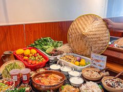 -阿山卓·野生菌火锅·纳西火塘烤肉