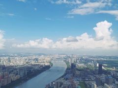 -广州塔卢特斯法国旋转餐厅