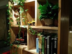 -HIGH FIVE哈福手工汉堡(桂林路店)