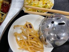 -龙顺园麻辣香锅(机场店)