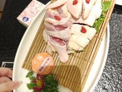 -得意咚瓜·顺德鱼生·冬瓜火锅(深圳首店)