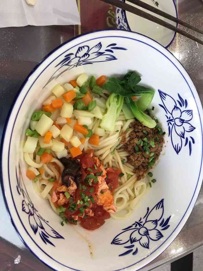 秦味关中老碗面-"一家主要做陕西当地面食的饭店,老板说他们.