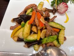 芦笋炒雪花牛肉-臻萃轩中餐厅(国家会展中心店)