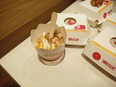 拿破仑蛋糕风味麦旋风-麦当劳(沙井京基百纳广场店)