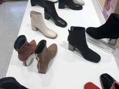 -hotwind热风(中贸广场店)