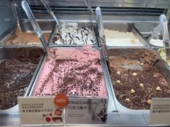 -VENCHI 闻绮(北京国贸商城店)