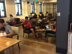 大堂-星巴克臻选(广州沙面店)