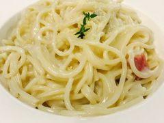 -樱花里音乐餐吧·牛扒椰子鸡(东圃店)