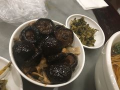 双菇罗汉面-功德林(南京西路店)