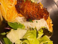 碳烤猪颈肉捞檬粉-美奈小馆·越南料理(中航城君尚购物中心店)