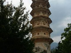 -三塔倒影公园