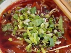 -拈签一笑黄牛肉辣卤串串