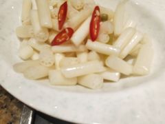酸辣藕丁-黄记煌三汁焖锅(欢乐海岸店)