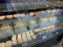 面包甜点陈列柜-红宝石·鲜奶小方·海派西点房(南丹店)