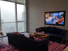 -大连星海皇冠假日酒店