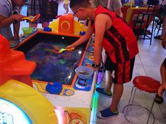 -爱玩嘉年华(龙湖源著天街店)