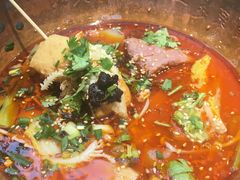 -成都你六姐·牛肉冒菜(上海环宇荟店)