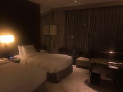 -上海滴水湖皇冠假日酒店