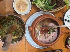 -老滇山寨•云南特色菜•地方菜•民族风情歌舞表演(金碧店)